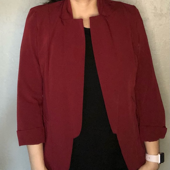 Burgundy Sahara Blazer Size Small (Fits Like size 4) - Picture 12 of 13